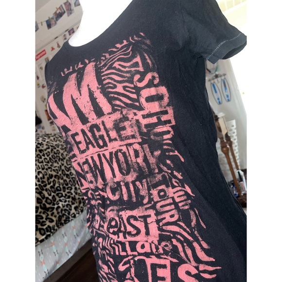 Women’s Black & Pink American Eagle Outfitters Short Sleeve 💖 - Picture 13 of 16